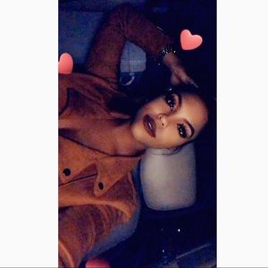 Meet your Posher, Melodie